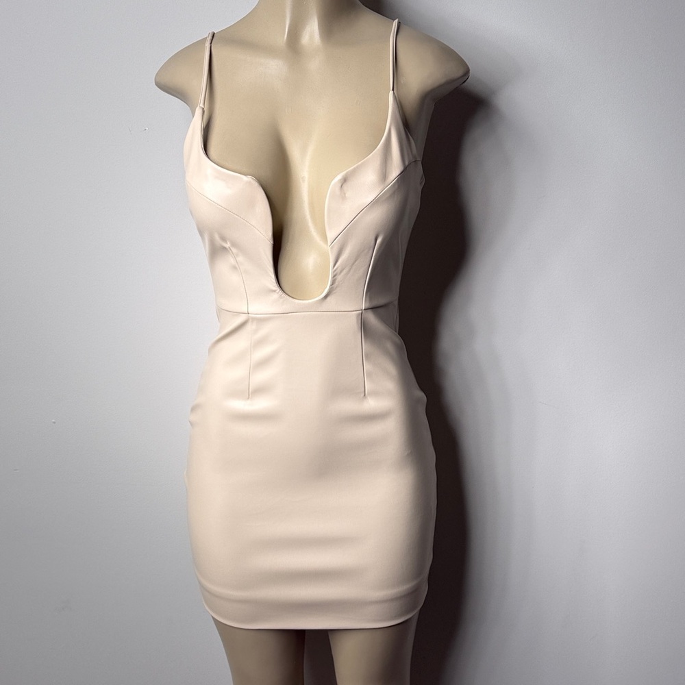 Plunging V-Neck Bodycon Mini Dress in Blush